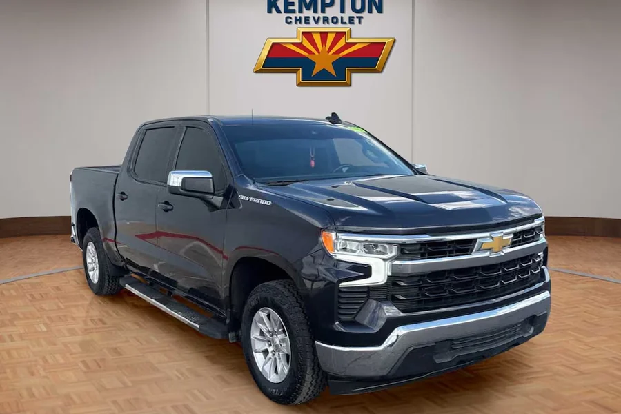 2023 Chevrolet Silverado LT